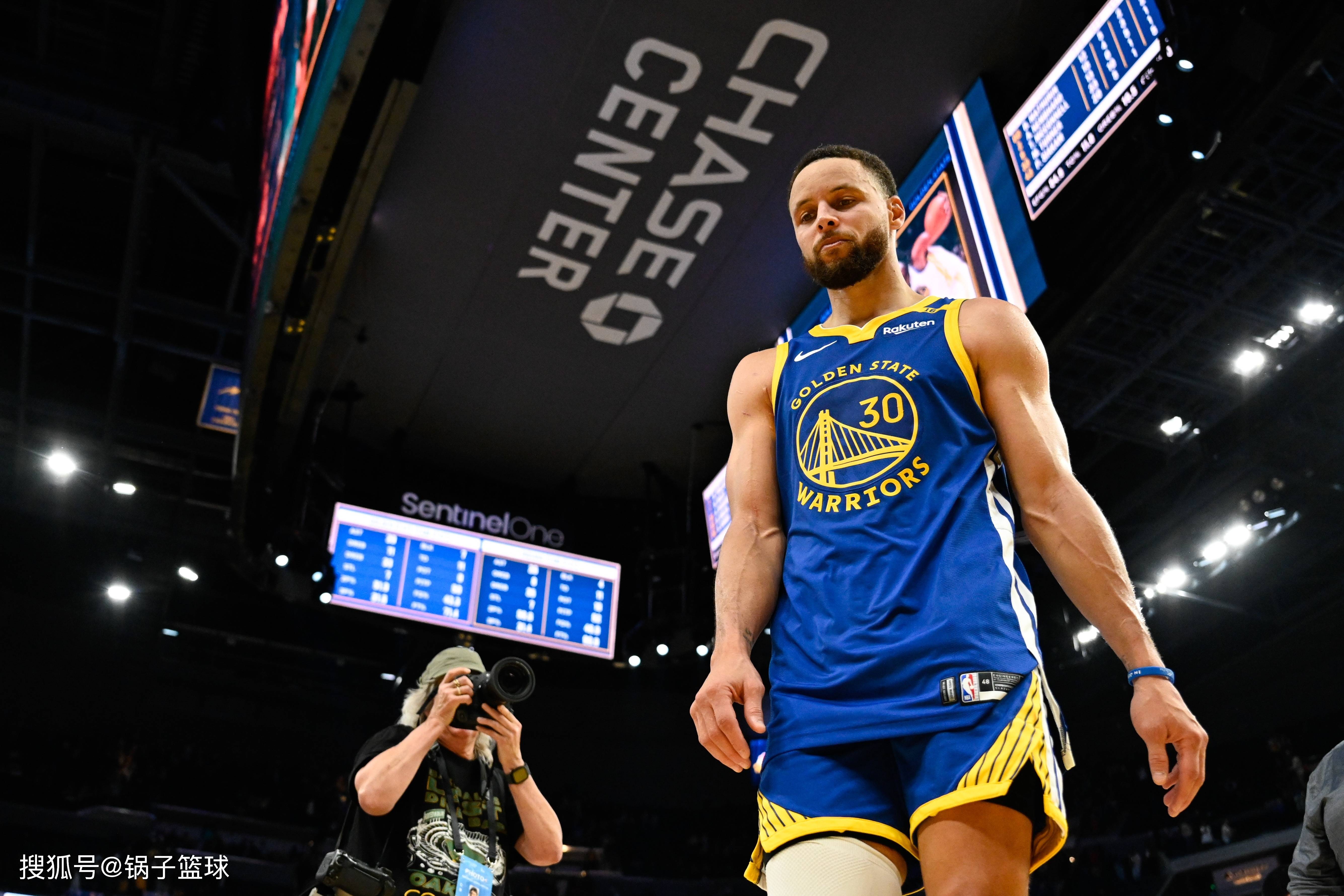  库里连续十五场比赛得分超过大胜，拜仁挑战极限！-九游会真人游戏